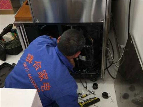 官渡區(qū)榮事達(dá)燃?xì)庠罹S修 服務(wù)為先 昆明肆合家電維修服務(wù)